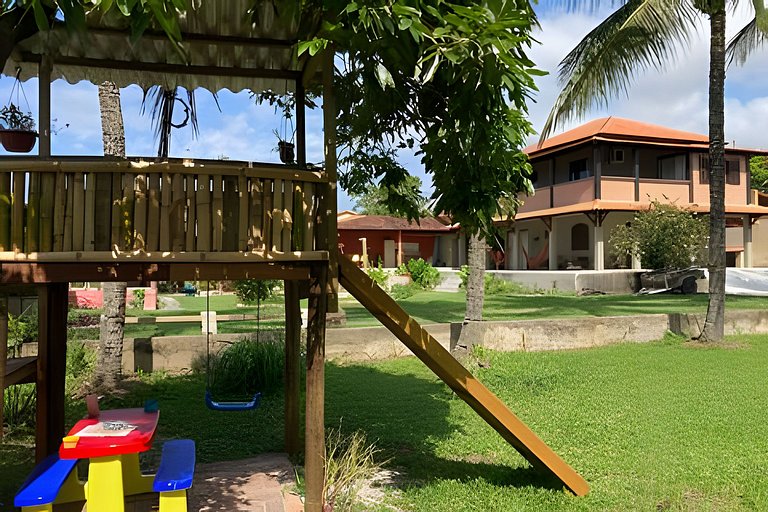 Acesso à Praia - Casa Rústica em Meio à Natureza