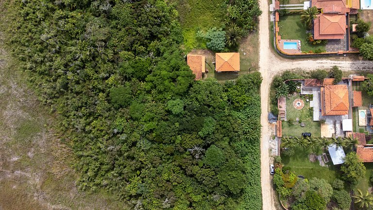 Acesso à Praia - Casa Rústica em Meio à Natureza