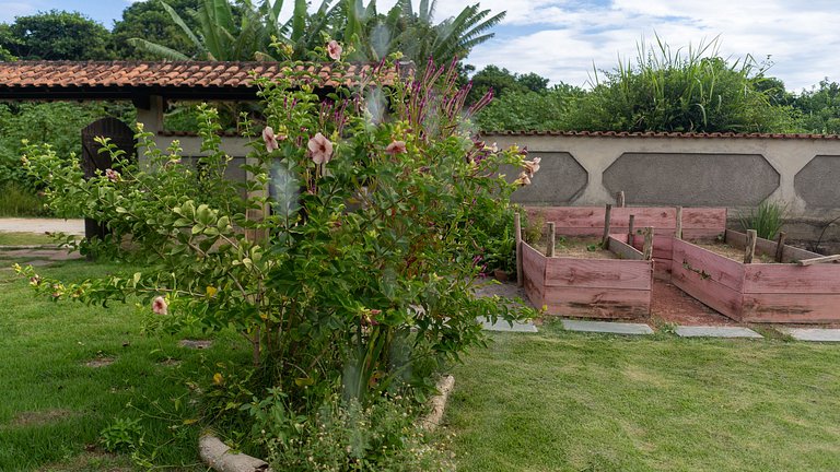 Acesso à Praia - Casa Rústica em Meio à Natureza