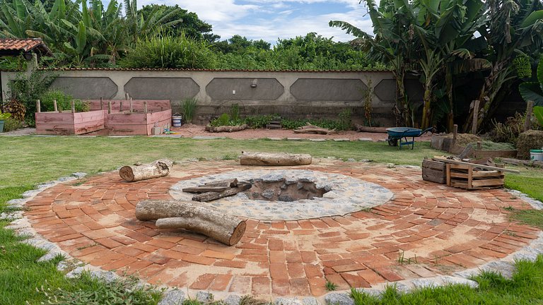 Acesso à Praia - Casa Rústica em Meio à Natureza